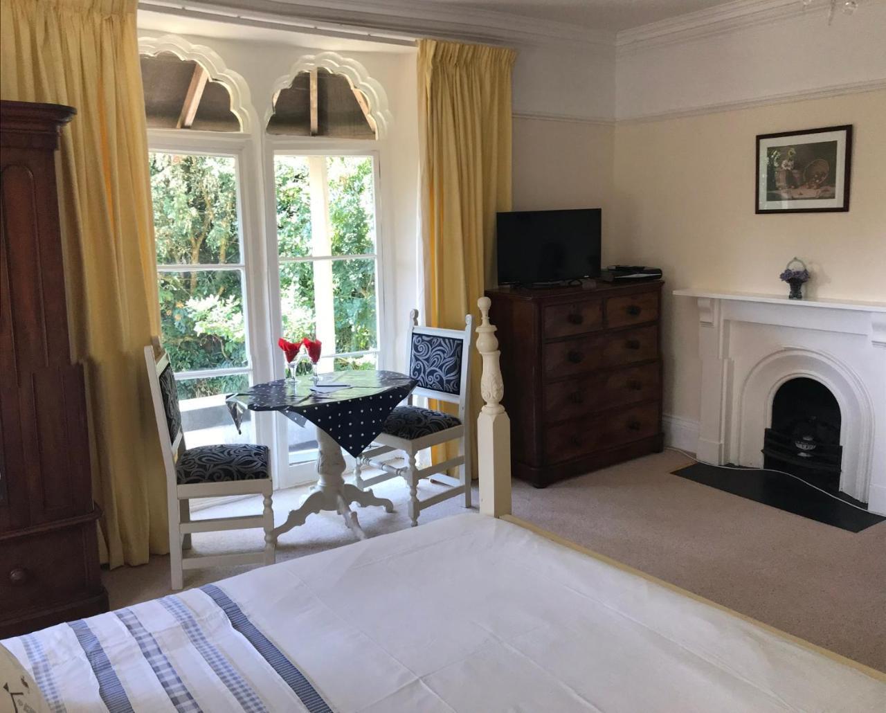 The Priory B&B Whitchurch  Exteriör bild